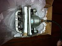 2006 G35 dual piston calipers-img_1201.jpg