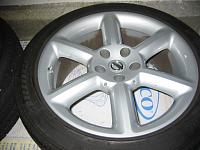 feeler: 18 inch touring wheels w/ TPS monitors?-bl_resize.jpg