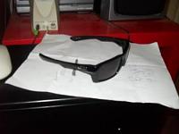 Oakley Twitch Sunglasses Like New!-phplu40zqpm.jpg