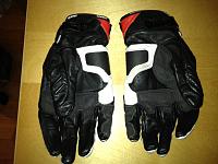Dainese jacket/gloves, Arai helmet, Puma Flat v2 boots-zoompy.pury11-7-14-.jpg