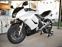 Photoshop a pearl white on my Bike?-img_1423_wht-blkfenders.jpg
