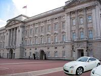 Zand02max and I take a road trip-buckingham-palace.jpg