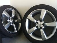 18' OEM 06 Touring Rims + Tires-image-1-.jpeg