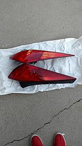 2003 - 2005 OEM Tail Lights-yj7kfya.jpg