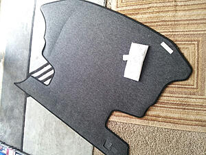 black trunk mat/liner-mka2h.jpg