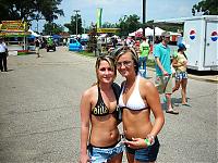 Scrapin the Coast / z meet-girls2.jpg