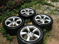 set of four 06 350z wheels and tires-rims-001.jpg