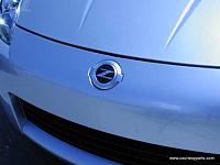 The UPS Man Cometh! (UK)-350z_z-emblem_front_big.jpg