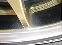 white dots on rim-dsc01701.jpg