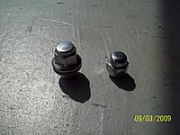 350 and 370 Lug Nut Pics-100_2421.jpg