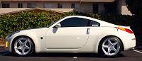 Got Rims On!!!-350zsideshot.jpg
