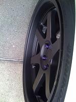 lug nuts-pruple-lug.jpg