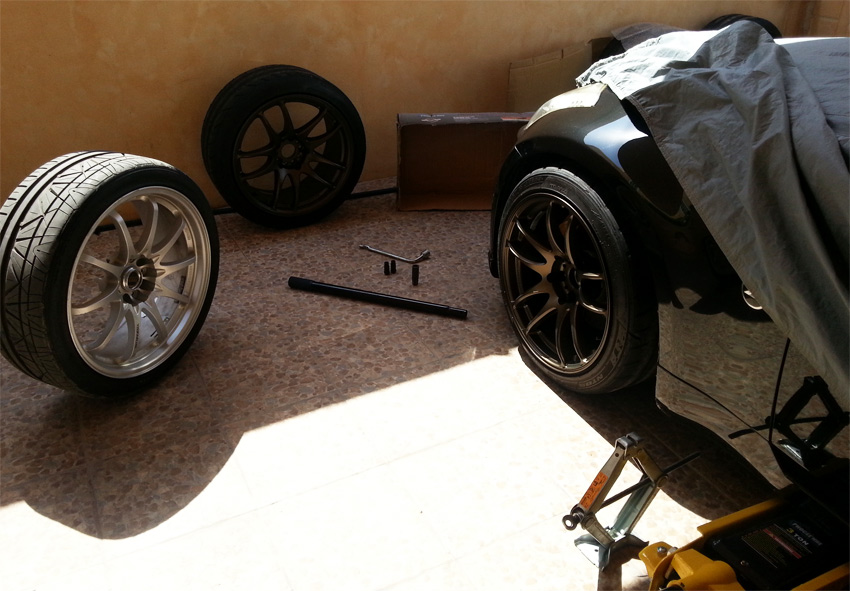 Safe to stretch a 225/45R18 onto a 9.5 rim temporarily? -  -  Nissan 350Z and 370Z Forum Discussion