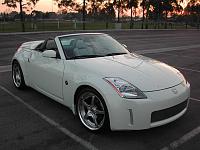 Here are some updated pic's of my car with new wheels!!!-350z-002a.jpg