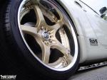 LE37T in gold?....with a difference-wmzywndg3nnm0mtnkzmqzmxk1nde-.jpg