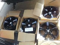 18" Black Z oem wheels-pic01.jpg