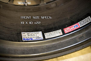 Volk RE30 Limited Edition in Formula Silver + tires. Las Vegas area.-pben0nj.jpg