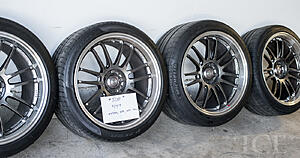 Volk RE30 Limited Edition in Formula Silver + tires. Las Vegas area.-gcszino.jpg