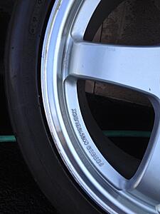 Nismo Silver LMGT4 18x8.5+25 18x9.5+30-tyjeq.jpg