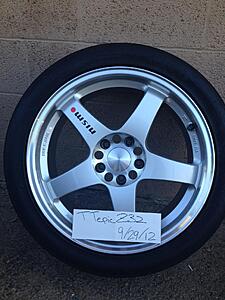 Nismo Silver LMGT4 18x8.5+25 18x9.5+30-ku2hw.jpg