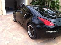 2005 Black Nissan 350z Base w/60k miles-rear.jpg